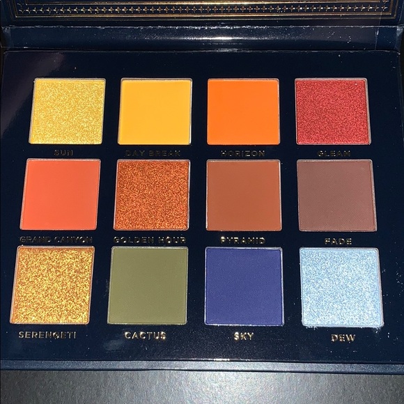 Ace Beautē vintage dawn eye shadow pallet - Picture 2 of 2